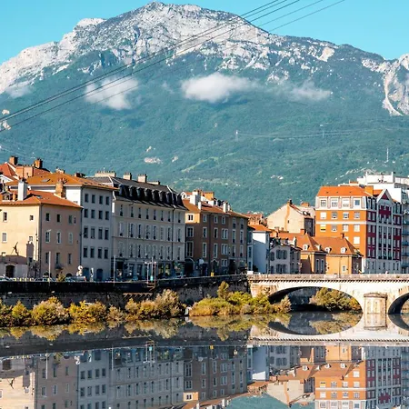 Apartment Lumineux Avec Balcon Grenoble